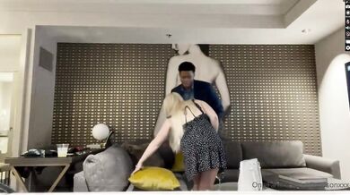 Hotwife, who is she, pls msg me, i will accept the request