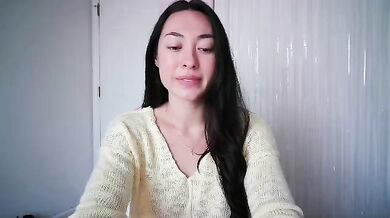 Daisy Luu, Hairy Asian Pussy Tease Livestream Onlyfans Video Leaked