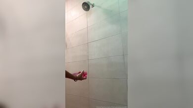 Natalie Roush, Tit Fucking And Playing With A Soapy Dildo Onlyfans Video Leaked