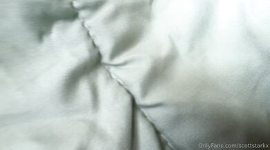 Luxe La Fox, Scottstarkx, Little Step-Sister Sneaks In Your Bed Onlyfans Video Leaked