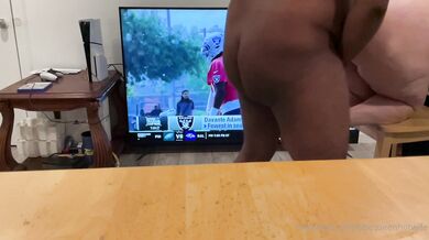 Bbcqueenhotwife, Queenkellykelly, Fucking A Bbc While Watching The Football Game Onlyfans Video Leaked