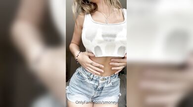 Sky Bri, Naked Striptease From Her Short Jeans Onlyfans Video Leaked