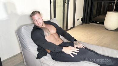 Erika Gomez, Mariana, Filou Fitt, Two Thicc Sluts Fucking A Stud In Hotel Room Onlyfans Video Leaked