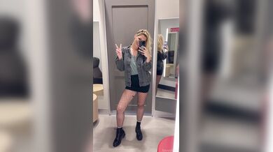 Sexbydesign, Savvysuxx, Fitting Masturbation And Cum Swallow Onlyfans Video Leaked