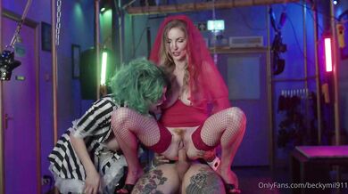 Beckymill911, Misslyallxxx, Deanvandamexxx, Beetlejuice Cosplay Two Hot Chicks Anal Fucking A Big Cock Onlyfans Video Leaked