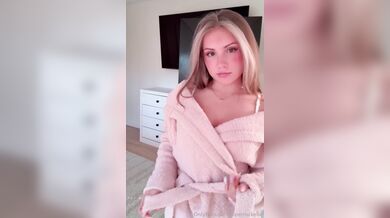 Piper Rockelle, Teasing Her Cute White Lingerie Onlyfans Video Leaked