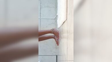 Mia Khalifa, Arab Model Lotioned Up And Feet Tease Onlyfans Video Leaked