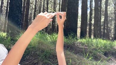 Anna Ralphs, Sucking A Big Cock In The Woods Onlyfans Video Leaked