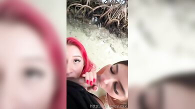 Zoeydigiacomo, Naomi Catz, Two Hot Sluts Sucking Cock On The Beach Onlyfans Video Leaked