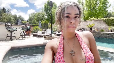 Princess Helayna, Ebony Model Bikini Tease In The Pool Onlyfans Video Leaked