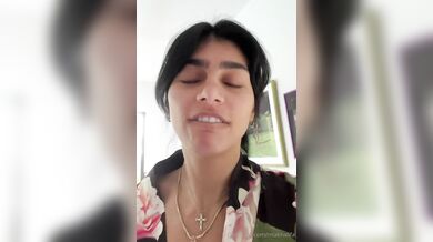 Mia Khalifa, Early Morning Chat Video Before Breakfast Onlyfans Video Leaked