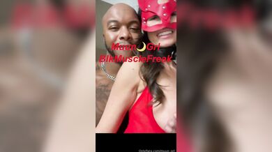 Muun Grl × Blkmusclefreak - @blkmusclefreak dominate and fuck me