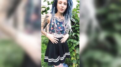 Alenagerman, Tattooed Hippie Teen Teasing In The Backyard Onlyfans Video Leaked