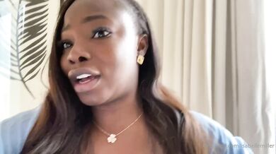 Isabelle Miller, Sneaky Teasing Her Naked Big Tits In Dubai Onlyfans Video Leaked