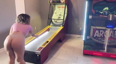 Missdominican, Thicc Ebony Slut Fucking Bbc In Game Room Onlyfans Video Leaked