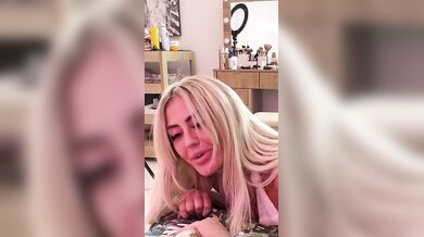 Danii Banks, Blonde Bitch Gets A Big Facial Onlyfans Video Leaked