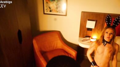 Natalia Queen × AceBigs - Snowbunny gets BBC creampie