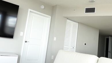 Katalina Kyle, Scottstarkx, Hot Room Mates Helps You With A Breakup Onlyfans Video Leaked