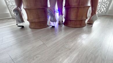 Lola Grant & Gia Derza × Dredd