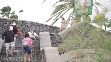 BitchinBubba, BralessForever, Agatha and Ellie Pretty Beach Girls Onlyfans Video Leaked