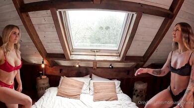 Holly Brougham, MikBurgees, Two Hot Babes Fucking a BWC Onlyfans Video Leaked