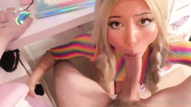 Waifumiia, Blonde Teen Girl Convincing Gamer To Fuck Her Onlyfans Video Leaked