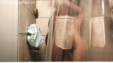 Lilly Bell, Troy Francisco, Squirting Hard With Bbc Stud In The Shower Onlyfans Video Leaked