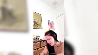 Emily Rinaudo, Deepthroating A Dildo For Her Camshow Onlyfans Video Leaked