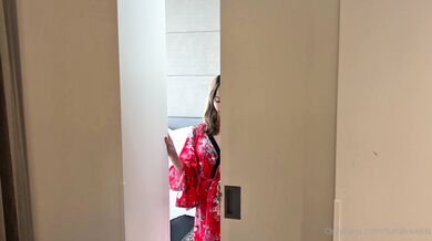 Lunalovekiss, Maypowpow, Two Sexy Asian Lesbian Girls Sharing A Dildo Onlyfans Video Leaked