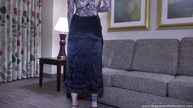 Ellixraven, Tatted Tall Babe Gets Anal Drilled By Black Bull Onlyfans Video Leaked