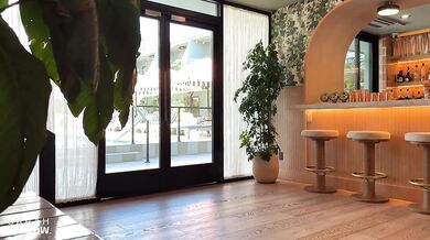 Sarah Harlow, Blonde Milf Cheating During Girls Trip Onlyfans Video Leaked