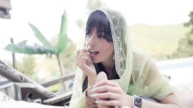 Aaliyah Yasin, Yeriblue, Indian Bhabi In Sari Fucks A Bwc Poolside Onlyfans Video Leaked