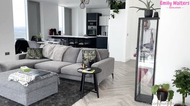 Emily Walters, British Hotwife Yoga Instructor With Lesbian Hijabi Onlyfans Video Leaked