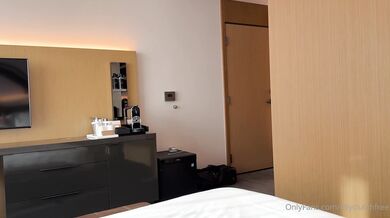 Elly Clutch, Van Wylde, Hot Redhead Model Afternoon Hookup With Stud Onlyfans Video Leaked