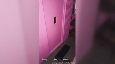 Realhotwife4U, Real Hotwife Getting Anal Fucked At The Gloryhole Onlyfans Video Leaked