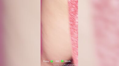Realhotwife4U, Real Hotwife Getting Anal Fucked At The Gloryhole Onlyfans Video Leaked