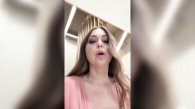 Riley Reid, Facial Quickie On The Kitchen Counter Onlyfans Video Leaked