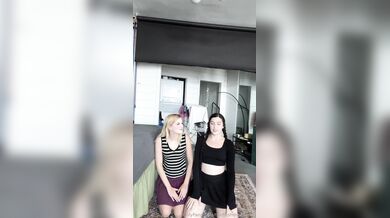 Daydream Daisy, Dez_Hanzen, Thefleshmechanic, Two Lesbian Sluts Sharing Their Largest Cock Ever Onlyfans Video Leaked
