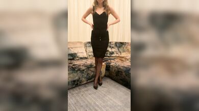 Riley Reid, Dinner Dress Striptease And Fleshlight Masturbation Onlyfans Video Leaked