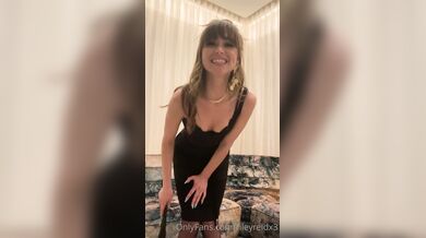 Riley Reid, Dinner Dress Striptease And Fleshlight Masturbation Onlyfans Video Leaked