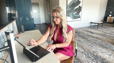 Hotwifejj, Jessika Rains, Nurse Jess, Lesbian Ladyboss Strapon Dildo Fucking During Interview Onlyfans Video Leaked