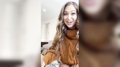 Riley Reid, Afternoon Quickie In Her Sweater And Socks Onlyfans Video Leaked