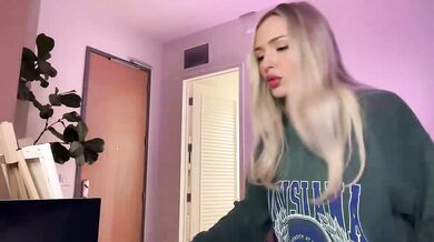 Abby Rao, Striptease Painting On Livestream Onlyfans Video Leaked