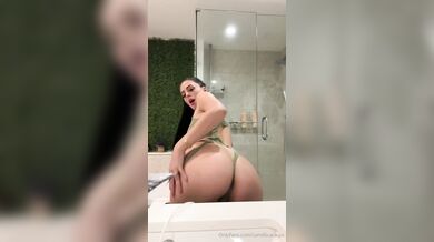 Camilla Araujo, Teasing Her Butthole In The Bathroom Onlyfans Video Leaked