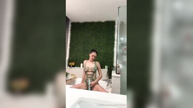 Camilla Araujo, Teasing Her Butthole In The Bathroom Onlyfans Video Leaked