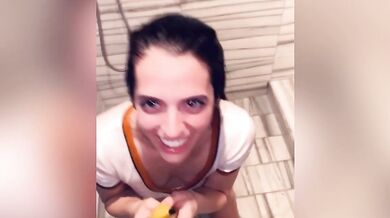 Riley Reid, Messy Lesbian Play With Food Onlyfans Video Leaked