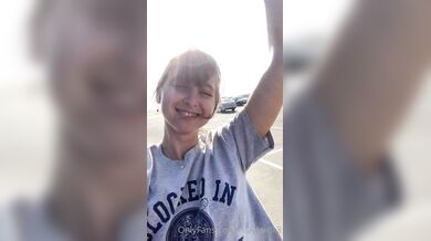 Riley Reid, Hairy Pussy Masturbation In Her Sports Car Onlyfans Video Leaked