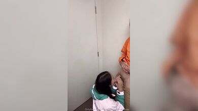 Michellefromchina, Chinese Teen Delivery Girl Gets Fucked Onlyfans Video Leaked