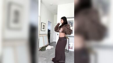 Mia Khalifa, Nipple Pasties And Lingerie Try-On-Haul Onlyfans Video Leaked