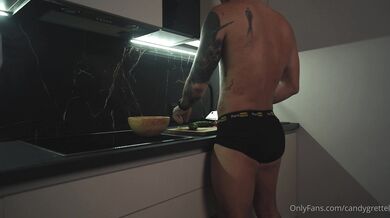 Hansel Grettel, Blonde Wife Getting A Facial Before Dinner Onlyfans Video Leaked